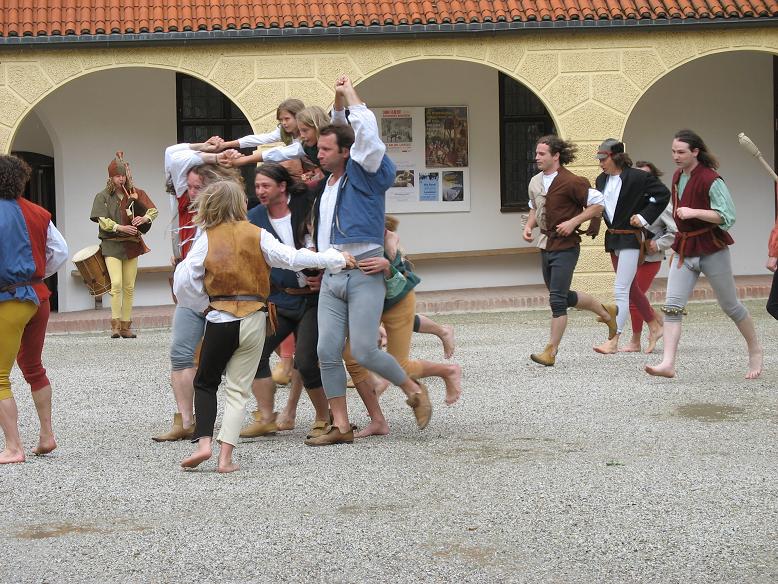 Invasion der Gaukler.jpg